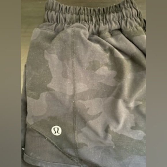 Shorts - Picture 4 of 4